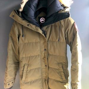 Shelburne Parka Canada Goose size Small military Green